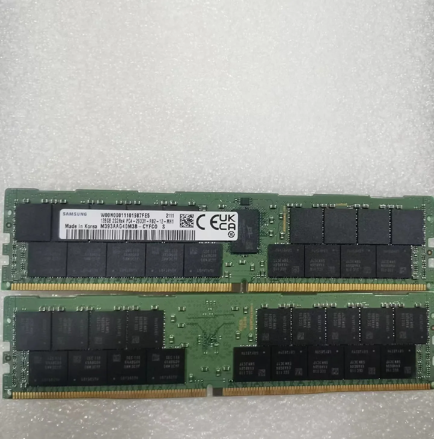 M393AAG40M3B-CYF Original Frequency Genuine Memory Ddr4 128gb 2s2r × 4 2933y Reg