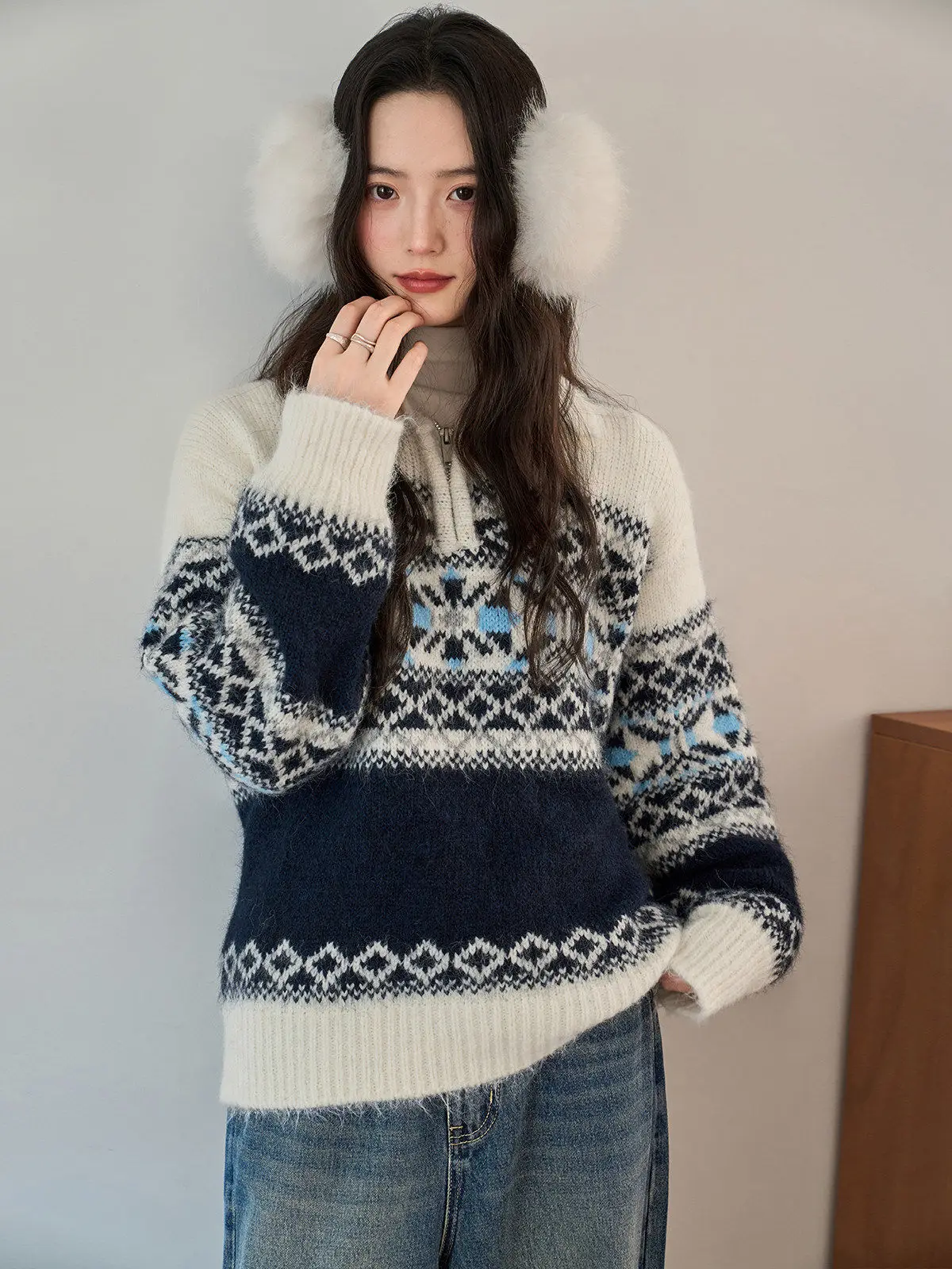 

MoZao Soft Knitted Sweater in Beige with f Zip And Loose Fit Sle for Women Warmth Heating Pure Color Commute Sle Knitt...