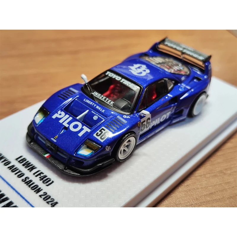 1:64 model mobil koleksi model F40 Auto Salon model mobil mainan Aloi biru cocok untuk koleksi dan hadiah liburan