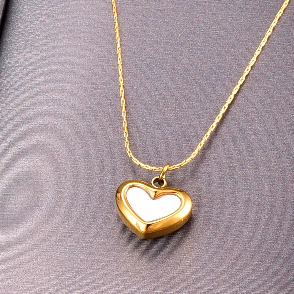L266 Factory Wholesale - Shell-like White Lapis Lazuli Heart-Shaped Love Necklace - Collar Chain - 18K Stainless Steel - One Pie