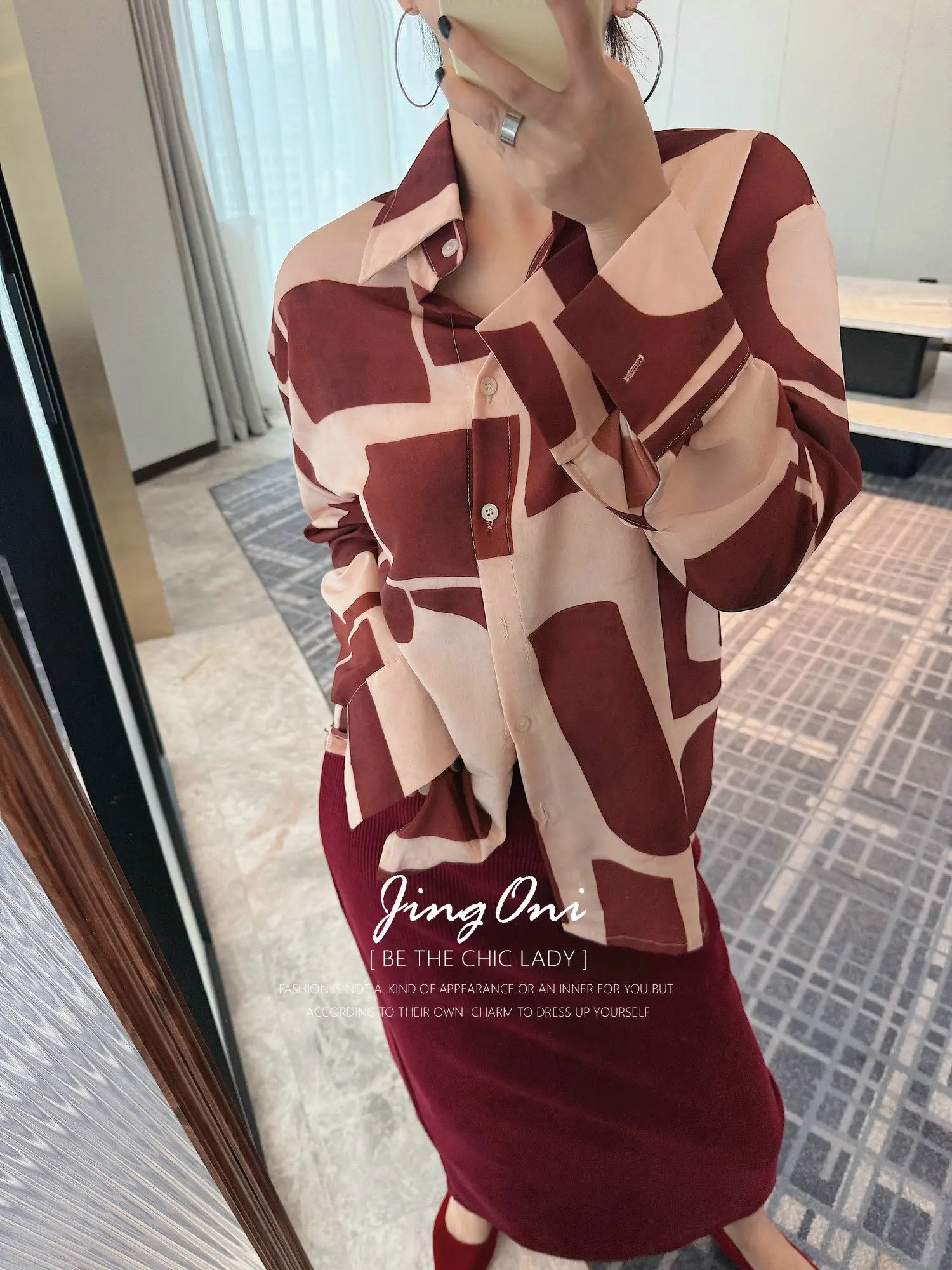 

Plaid Satin Shirt Blouse Tops Y2K Woman Clothing 2025 Spring Fall Stylish Long Sleeve Korean Fashion Style Vintage Elegant New