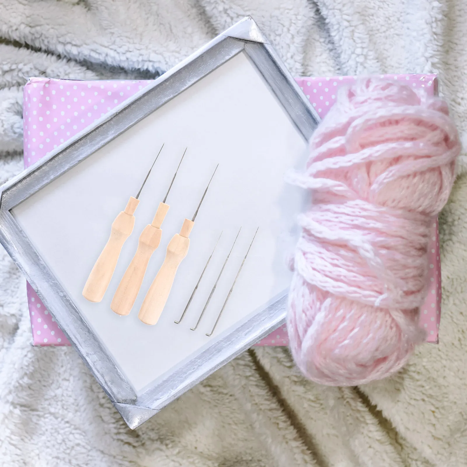 

60Pcs Needle Felting Needles Kit for Felt Crafting Hard Sturdy Metal Needles Easy to Install with 3 Comfortable Wooden Handles