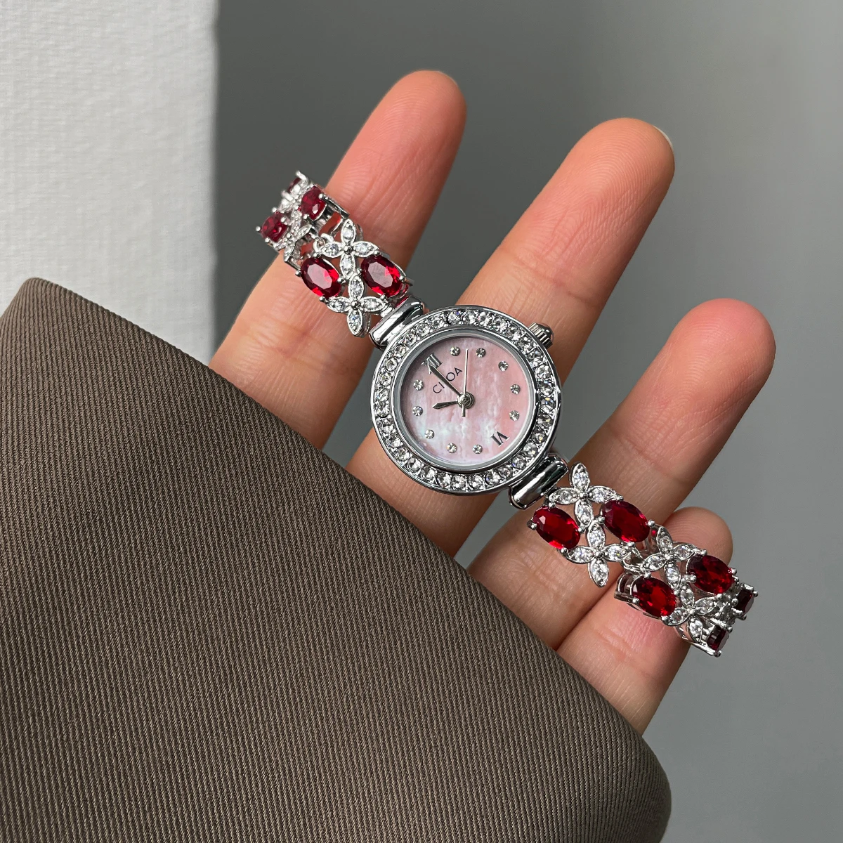 

CILOA Women's Ruby Crystal Bracelet Watch, Pink Shell Dial, Luxury Quartz Wristwatch