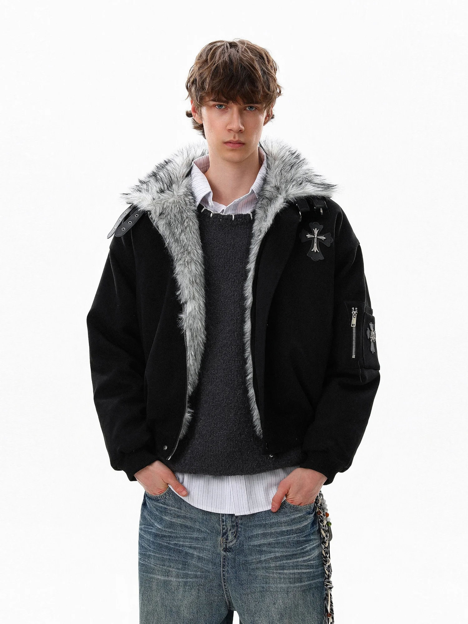 

Ретро-куртка унисекс из хлопка с меховым воротником, воротником-стойкой, теплоизоляцией, длинными рукавами и застежкой-молнией.