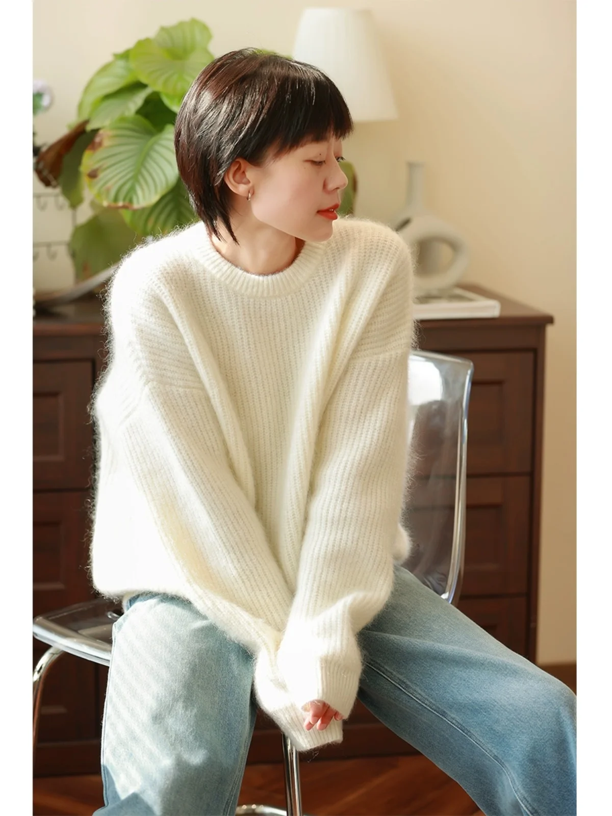 

Утепленный теплый вязаный свитер с широким круглым вырезом из шерсти для женщин, модный, в расслабленном стиле, зимняя новинка, белый свитер из кашемира