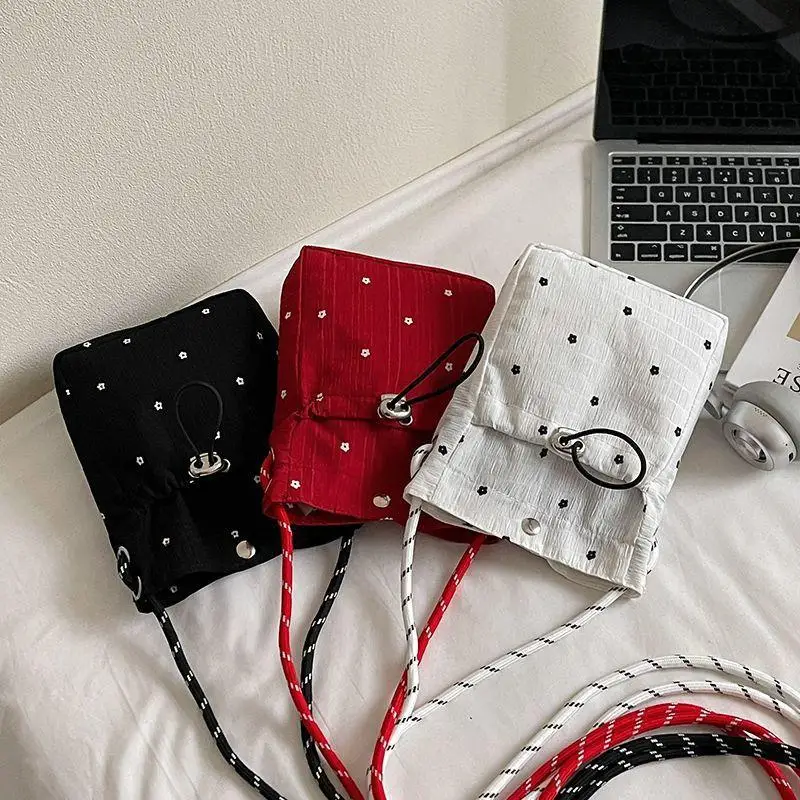 

Fashion Pleated Cloud Shoulder Bag Korean Versatile Casual Crossbody Bag Cute Sweet Phone Bags For Women Gifts