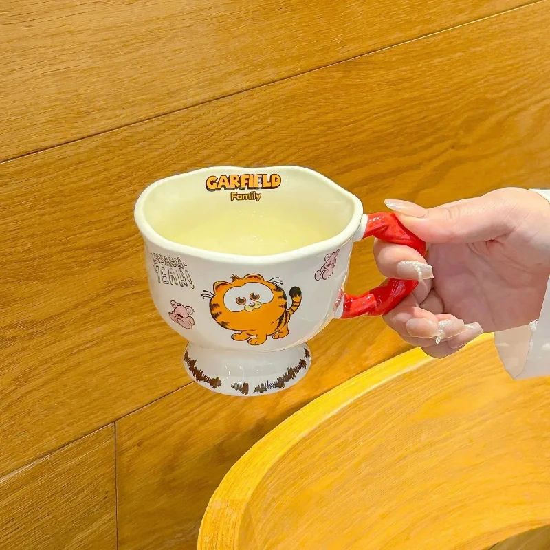

Garfield cartoon cute ceramic tall mug kawaii for men and women home and office cup milk coffee cup anime merchandise wholesale