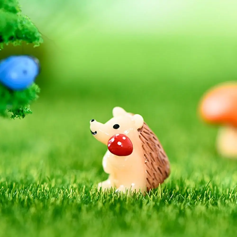 Realistic Hedgehog Mushroom Statue Exquisite Cartoon Handmade Hedgehog Ornaments Resin Garden Decorations Garden