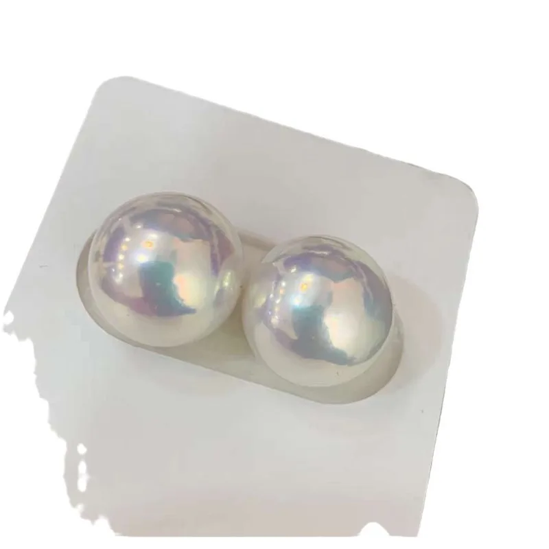 11–12 mm weiße, runde, natürliche Perle mit Satinstruktur