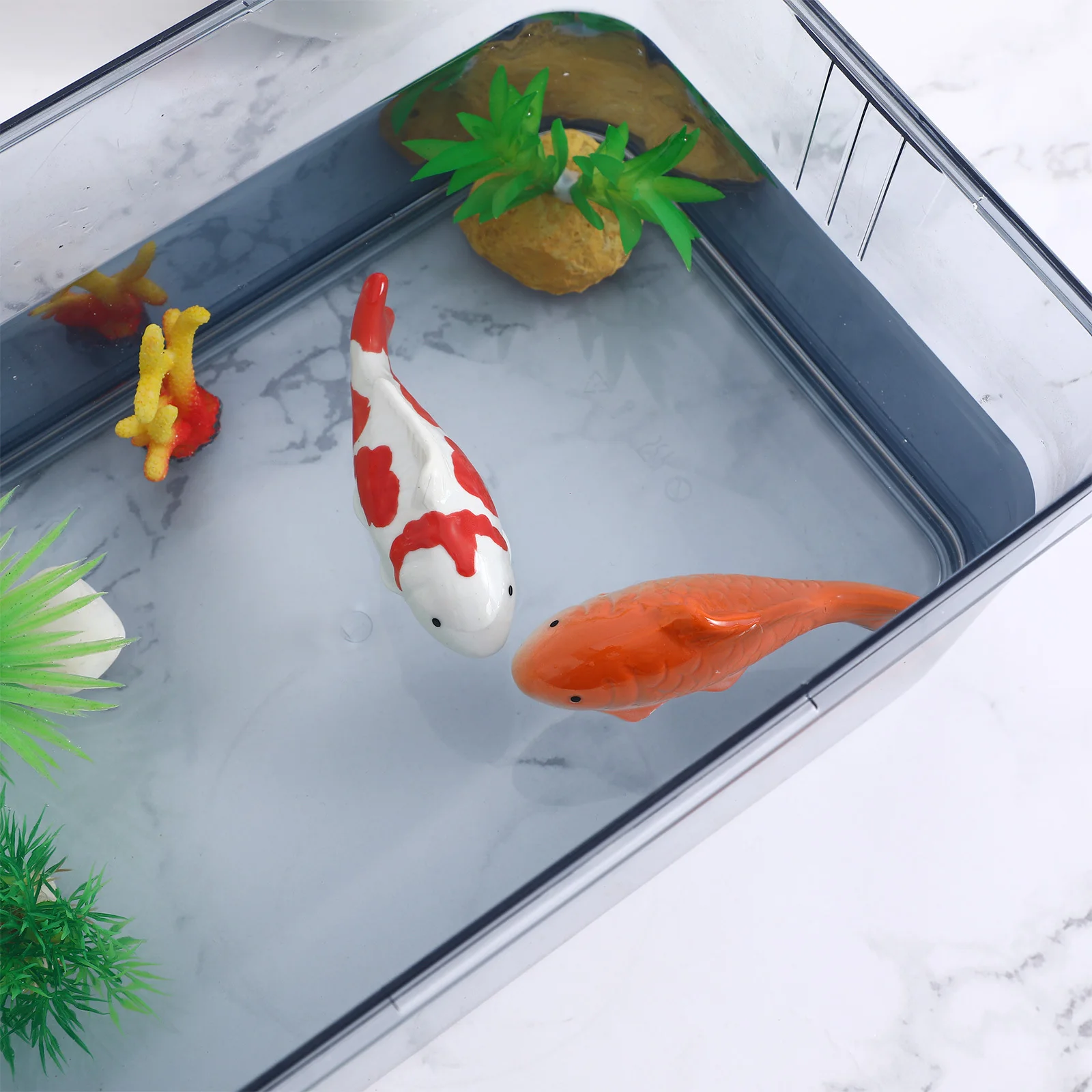 

2Pcs Realistic Floating Fish Aquarium Decoration Bright Non-Fading Fish Tank Accessories for Vivid Underwater Scene Decoration