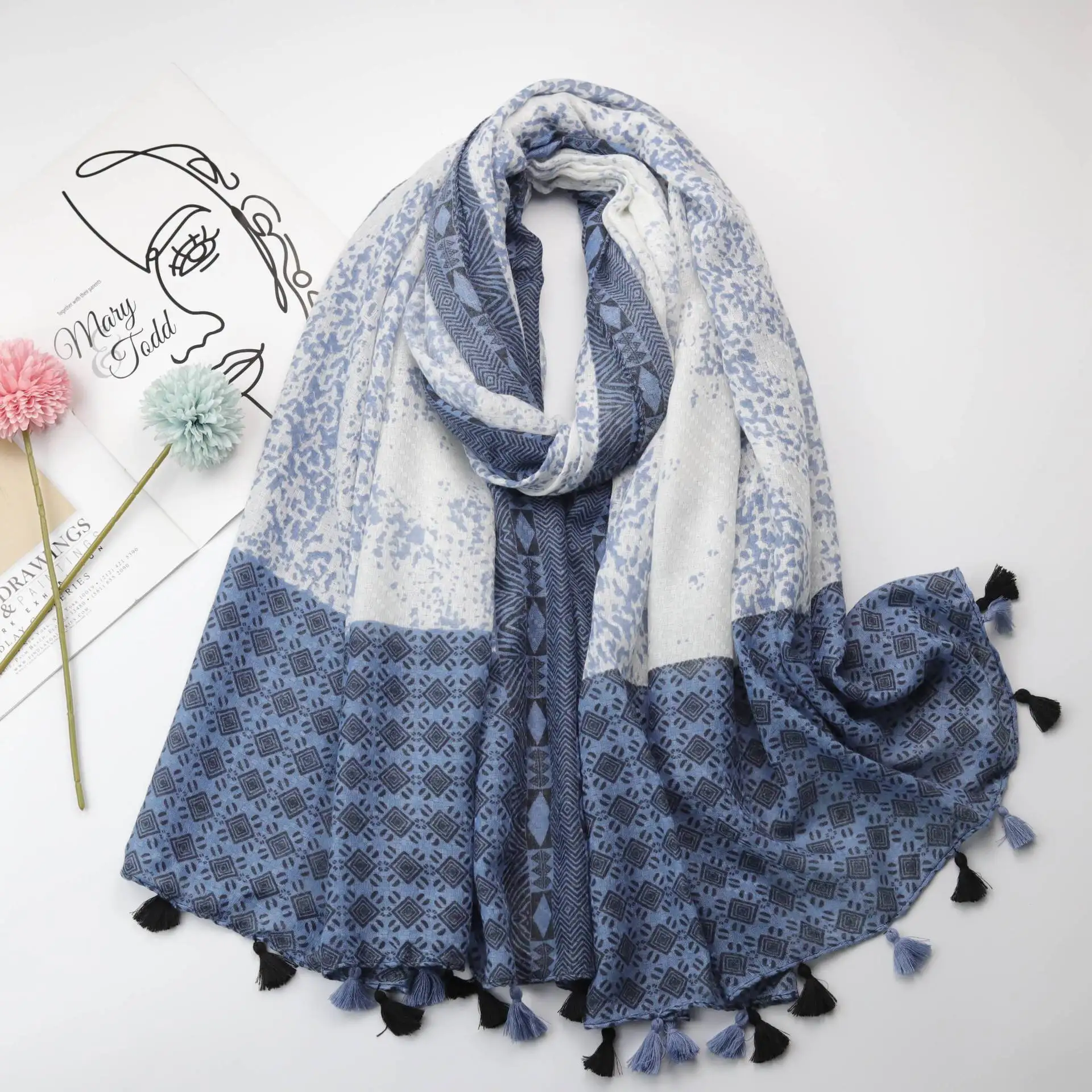 

2022 Newest Women Geometry Pattern Scarf Cotton Frayed Scarf Shawls