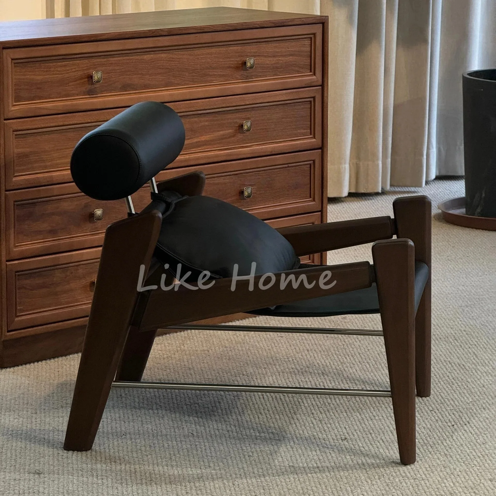 

Simple modern creative designer solid wood sofa chair living room balcony leisure chair Nordic light luxury single sofa