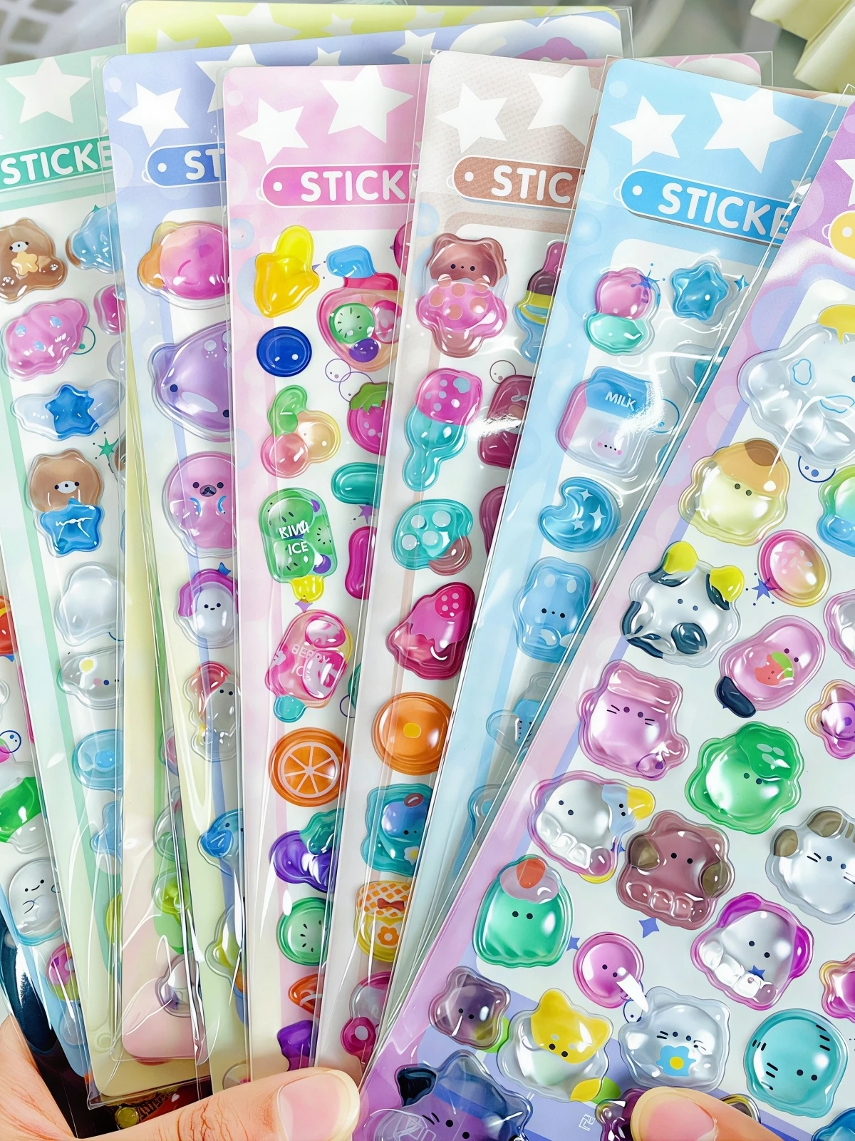 Cute 3D Embossed Diamond Stickers, Fun Crystal Bubble Stickers, Graffiti Stickers, Cartoon Animal and Food Transparent Crystal Self-Adhesive Decorative Stickers, for DIY Journals, Notebooks, Scrapbooks, Planners, Phone Case Decorations, Student Back-To-School Supplies