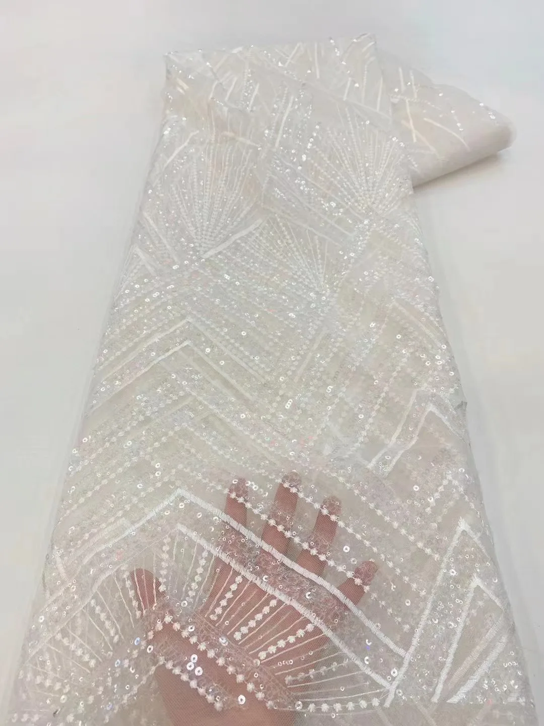 

Nigerian French Lace Fabric 2023 High Quality Sequin Embroidered Luxurious White Beaded Lace Fabric 5 Yards Wedding Sew QF0893