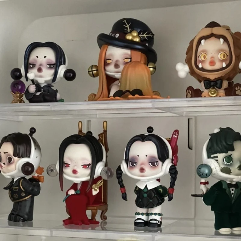 Hot New User-X Skullpanda X The Adams Family Series Blind Box Doll Binary Action Figure Model Figure Birthday Surprise Gift Toys