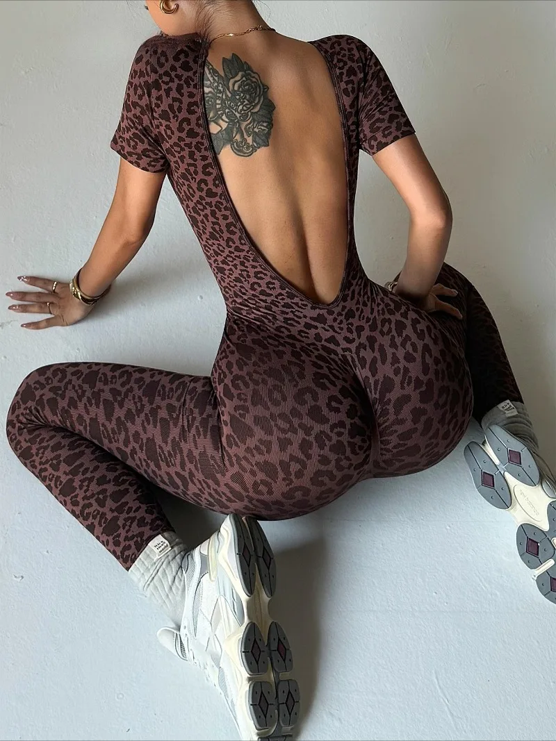 مثير الرياضة بذلة المرأة ليوبارد طباعة اليوغا وزرة قصيرة الأكمام عارية الذراعين قطعة واحدة ضيق ارتداءها اللياقة البدنية الرياضة رياضية