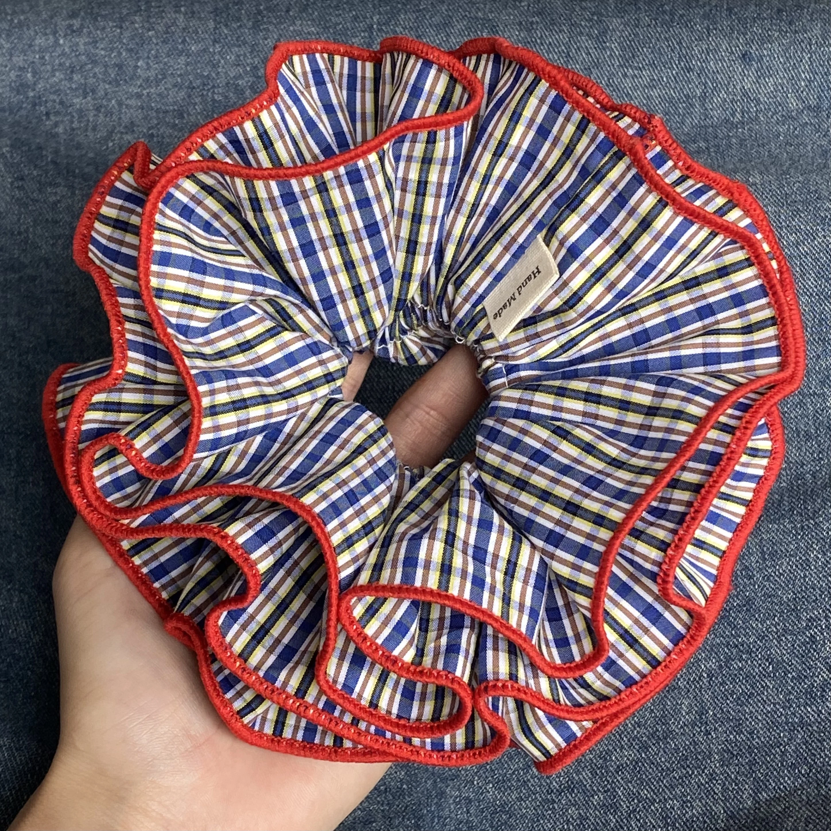 1개의 절묘한 수제 모자: 패셔너블한 자외선 차단 및 세련된 데일리웨어를 위한 독특한 디자인