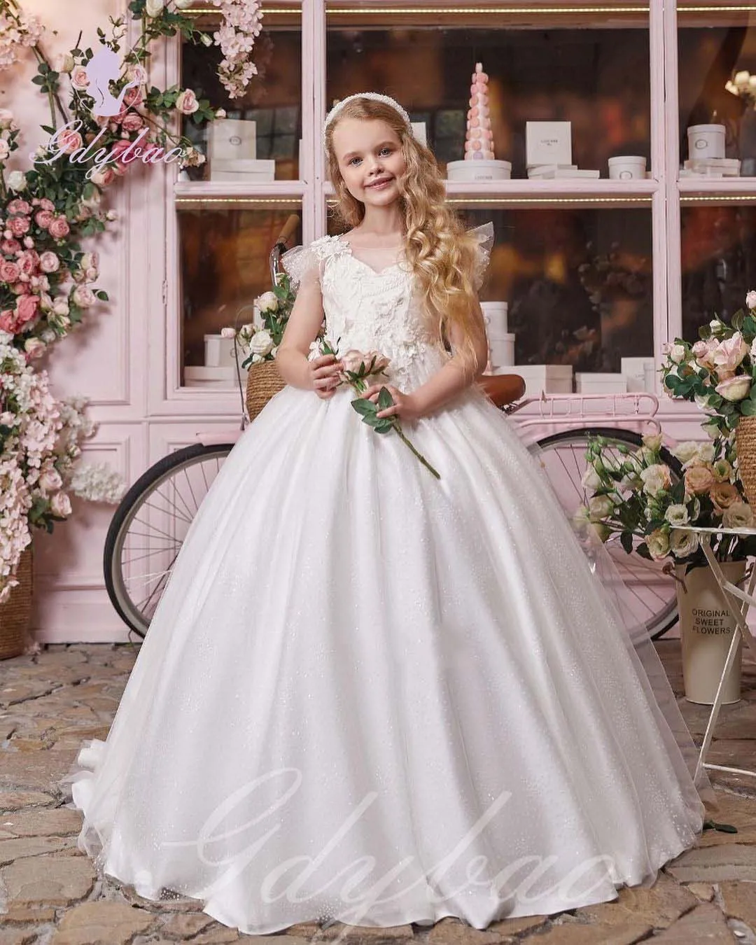 

White Elegant Flower Girl Dress for Wedding Sleeveless Floor Length Princess Kids First Communion Pageant Birthday Gown