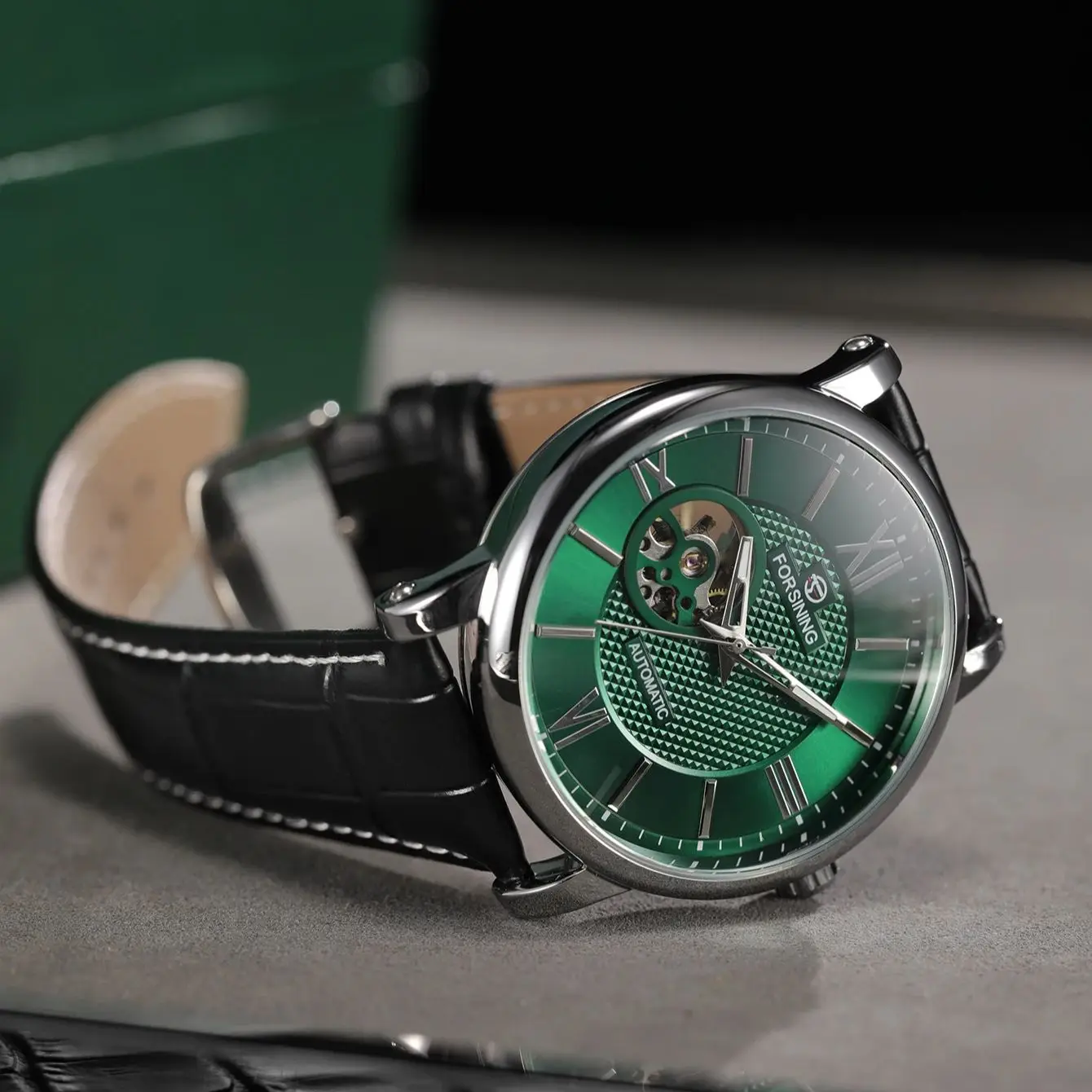 Business Green Automatic Watch for Men Fashion Minimalist Mechanical Watches Casual Leather Strap Luxury Forsining Wristwatches