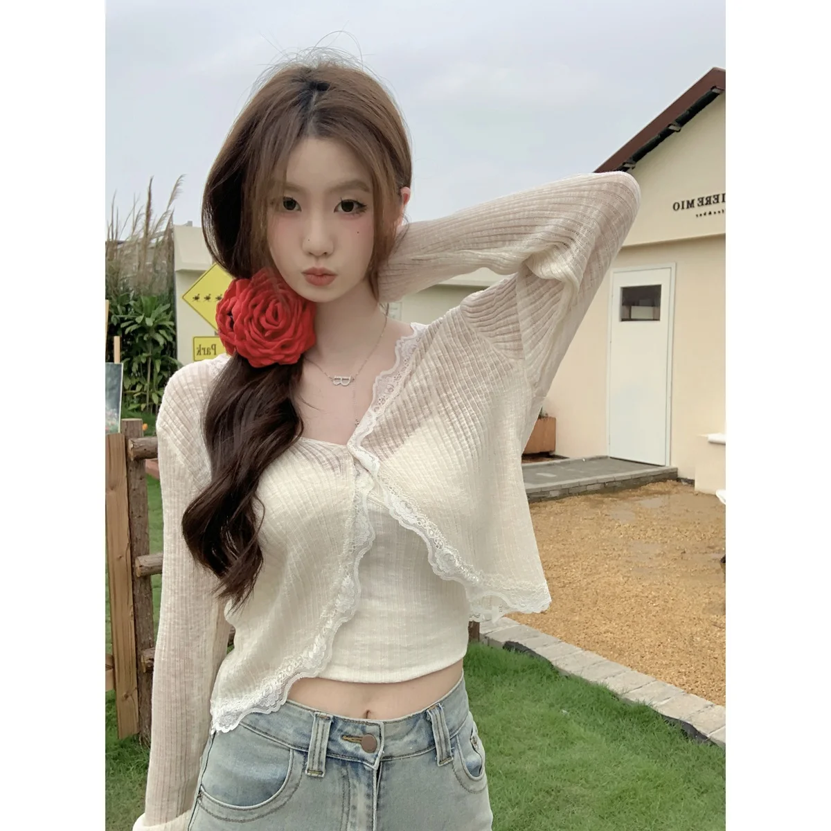 

Blue Lace Trim Ice Silk Sun Protection Light Weight V-Neck Women's Cardigan Summer Outerwear Air Conditioning Shoulder Pad Coat