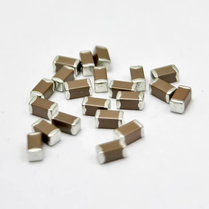 

100 шт.-68 пФ ± 5% 200 В Керамический конденсатор MLCC 0603 68 пФ ± 5% 200 В C0G (NP0)