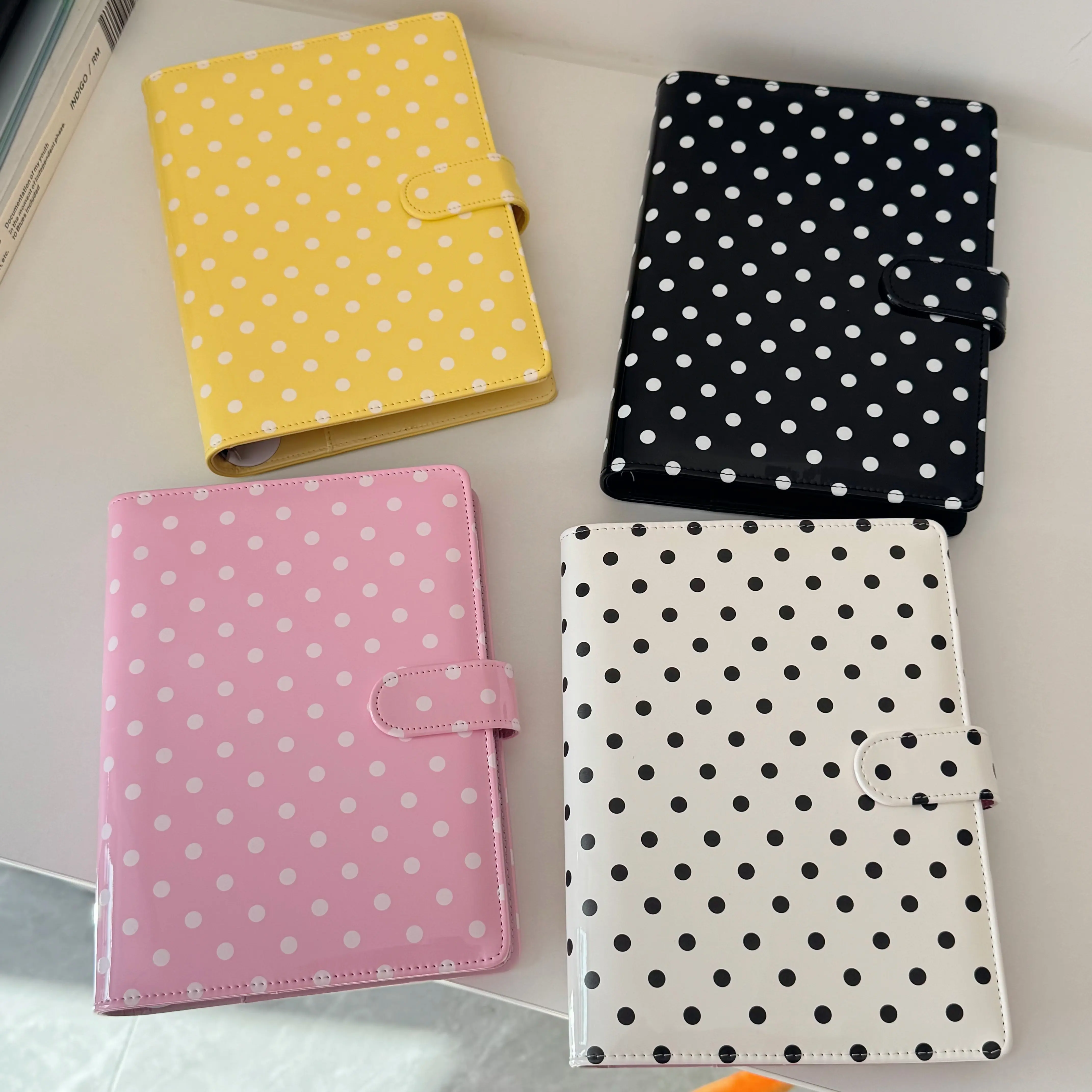MINKYS Polka Dots PU-Leder A5 Kpop Fotokarten Sammelordner Idol Fotokarten-Buch Idol Aufbewahrungsalbum – Detail 2