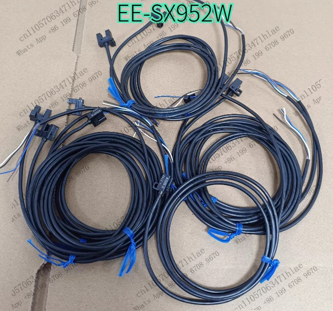 1pcs  Photoelectric sensor connection cable EE-SX952W, fully functional, tested OK