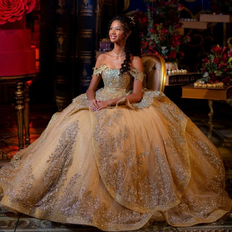 

Shiny Golden Quinceanera Dresses Off the Shoulder Glitter Crystal Decal Layering Long tail Vestido De 15 Quinceanera Customize