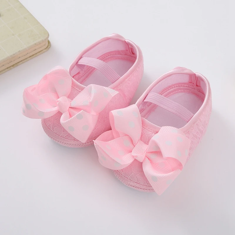 Chaussures de Princesse pour Bébé Fille de 0 à 12 Mois, Mignonnes et Plates Astronomiques avec Gros Nministériels d Papillon