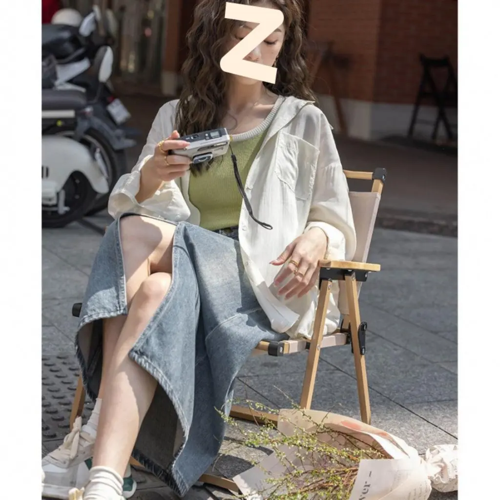 

Женская летняя тонкая кремовая рубашка с длинными рукавами, солнцезащитный топ с нишевым дизайном, комплект из трех предметов, включая куртку, жилет, юбка