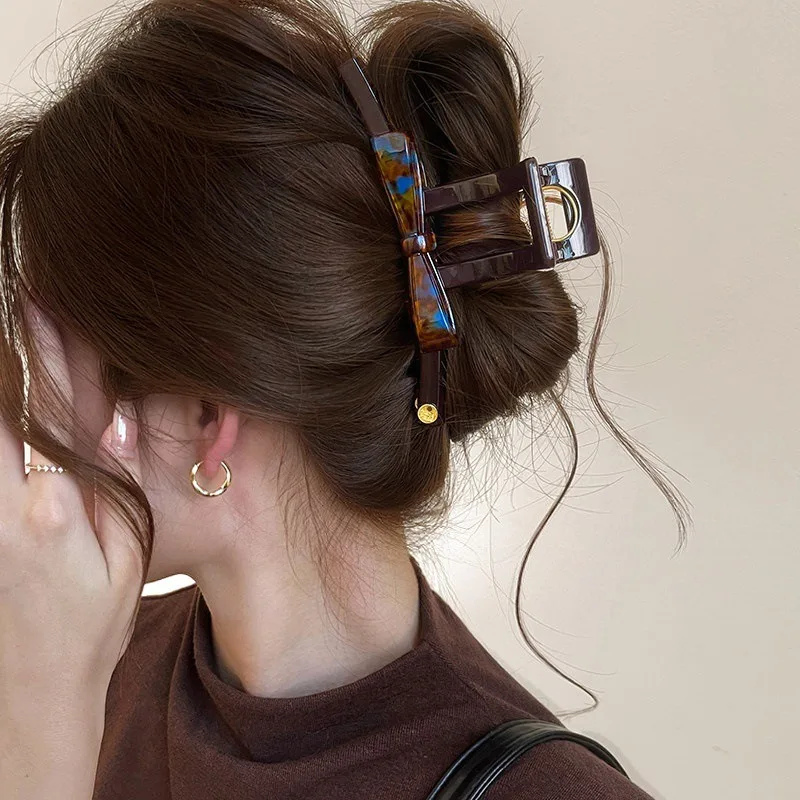 Simple Elegant Hair Claws Decorated With Delicate Solid Bow Decorations, Concise High-grade Appearance Without Redundant Design