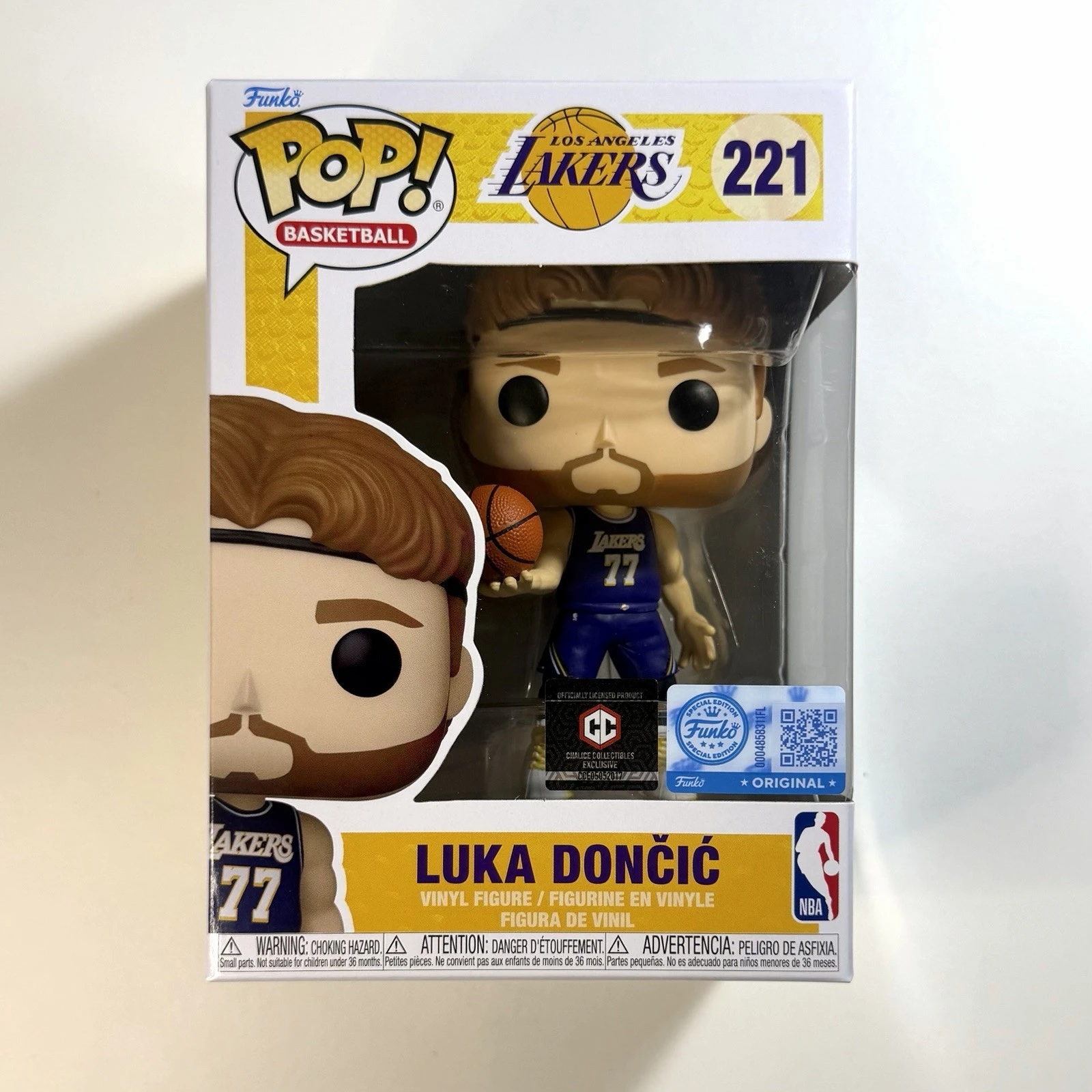 NBA Luka Dončić 2025 Statement Edition Uniform Vinyl Figure Funko Pop 221 Officially Licensed Collectible Desktop Decor Gift view 2