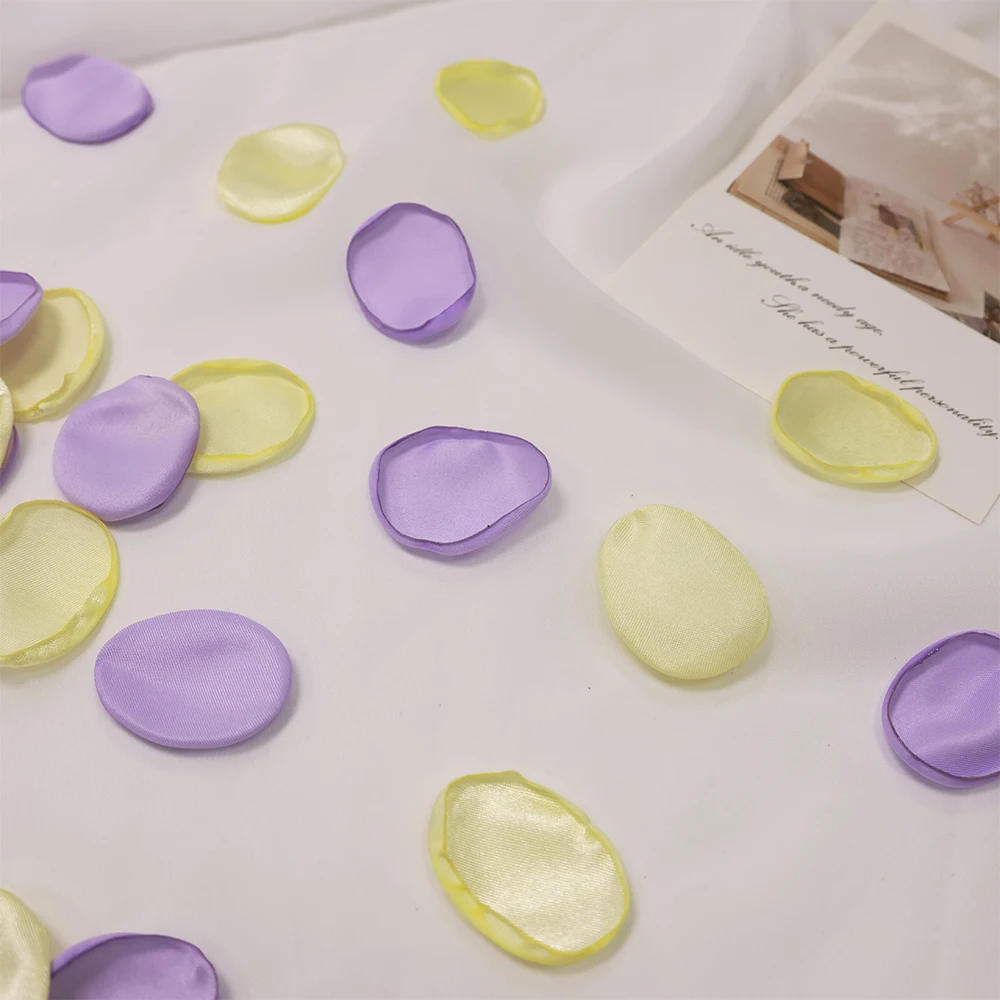 

100 pcs/bag Rose Petals Wedding Accessories Roses in Bouquets Wedding Decoration Silk Petals Complementos de Boda DIY Craft