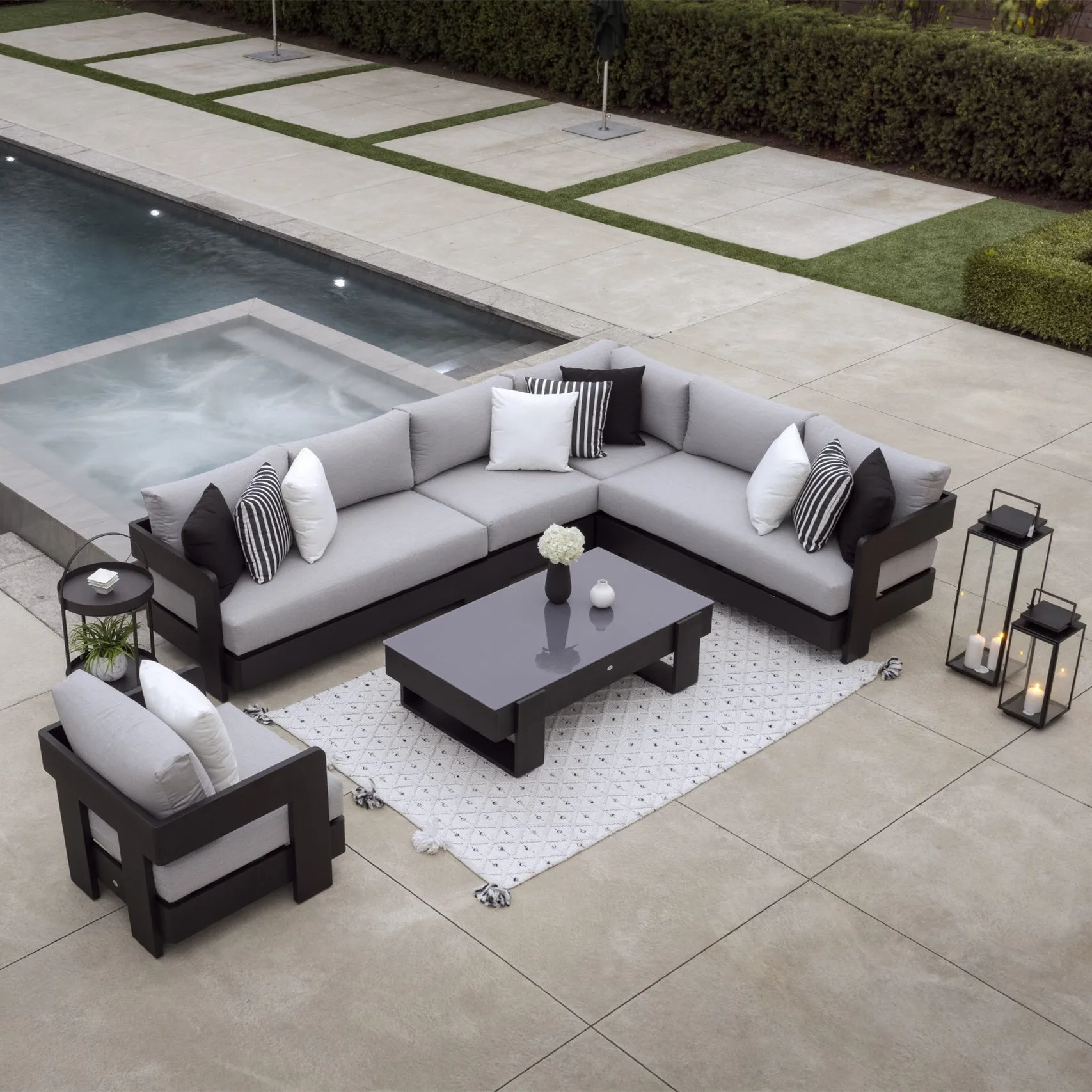 

Modern All-weather Outdoor Furniture Courtyard Sofa Set Outdoor Aluminum Garden Sofa Factory Customization