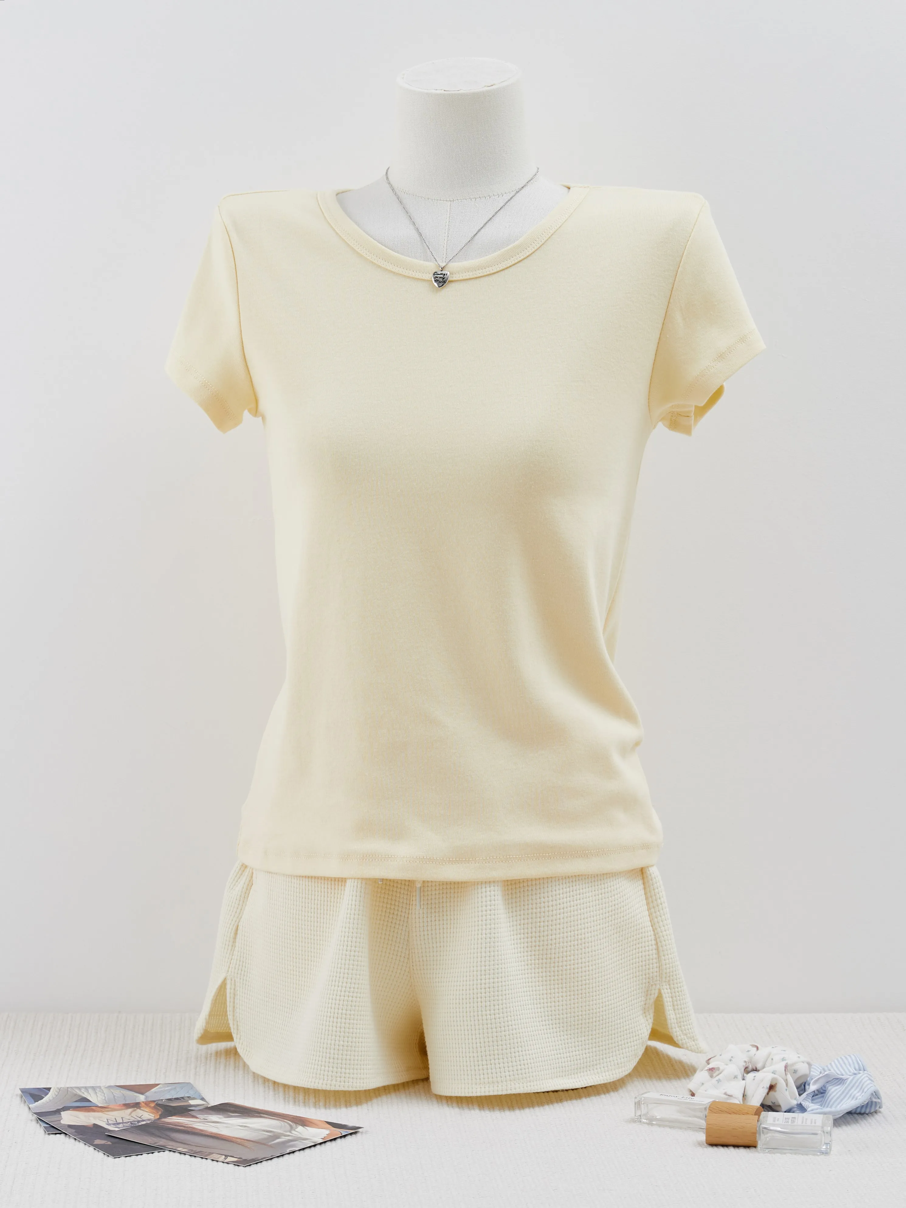 

Масло-желтый домашний пижамный комплект, женские летние футболки с круглым вырезом, вафельные прямые короткие штаны, милая футболка, шорты, комплект из 2 предметов, Y2K, новинка