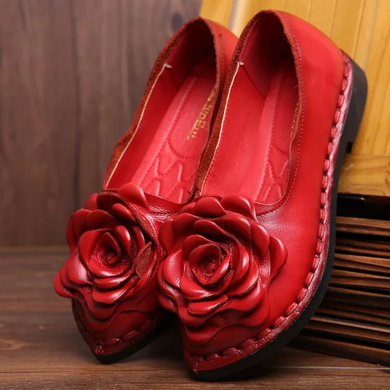 2023 New Vintage Handmade Folk Style Women Flats Casual Shoes Genuine Leather Lady Soft Bottom Shoes for Mother Fashion Loafers