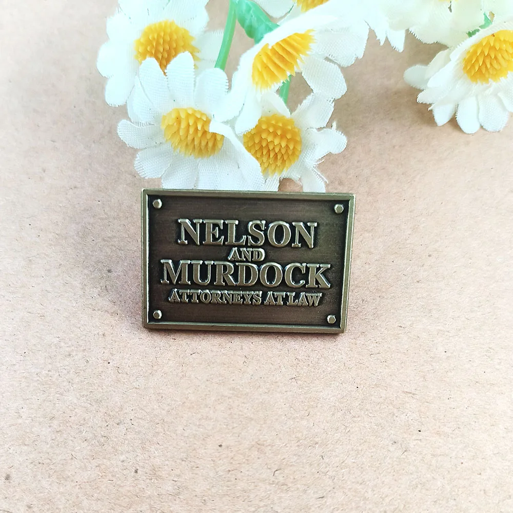 نيلسون وموردوك المحامي في القانون شارة شعار الفيلم الطرفية بروش شخصية خلع الملابس الملحقات التلبيب دبوس مروحة تذكارية #5