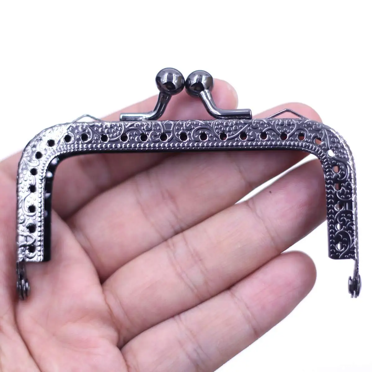 30PCS Square Purse Frame Kiss Clasps Lock 85mm Embossed Multicolor DIY Women’s Wallet Handbag Handmade Clutch Hardware
