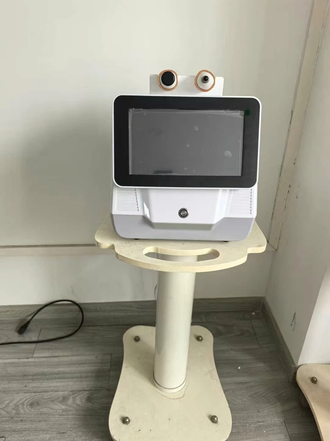 Oogreparatieapparaat met verhoogde thermische energiefrequentie voor het liften van ogen, gezichtsslapping, verstevigendheidssalons