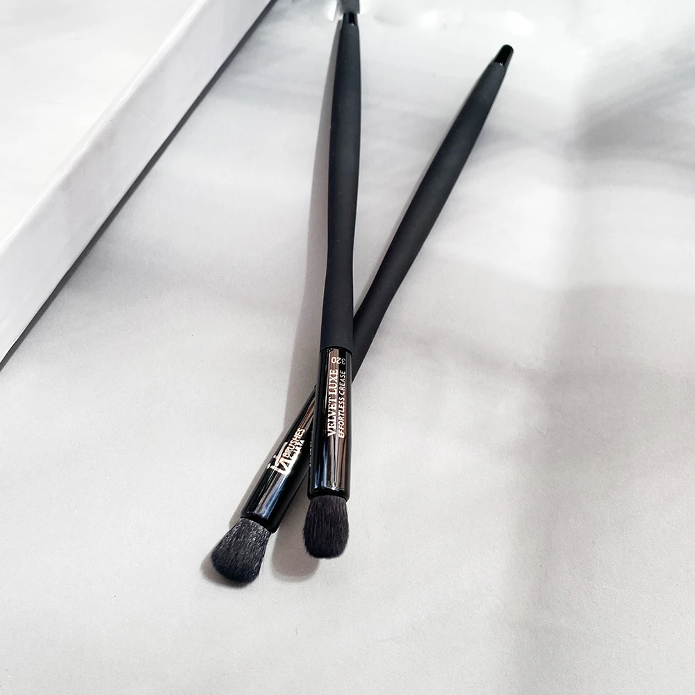 Velvet Luxe Effortless Eye Crease Makeup Brush #320 Black Diamond high qaulity Eyeshadow Blending Brush