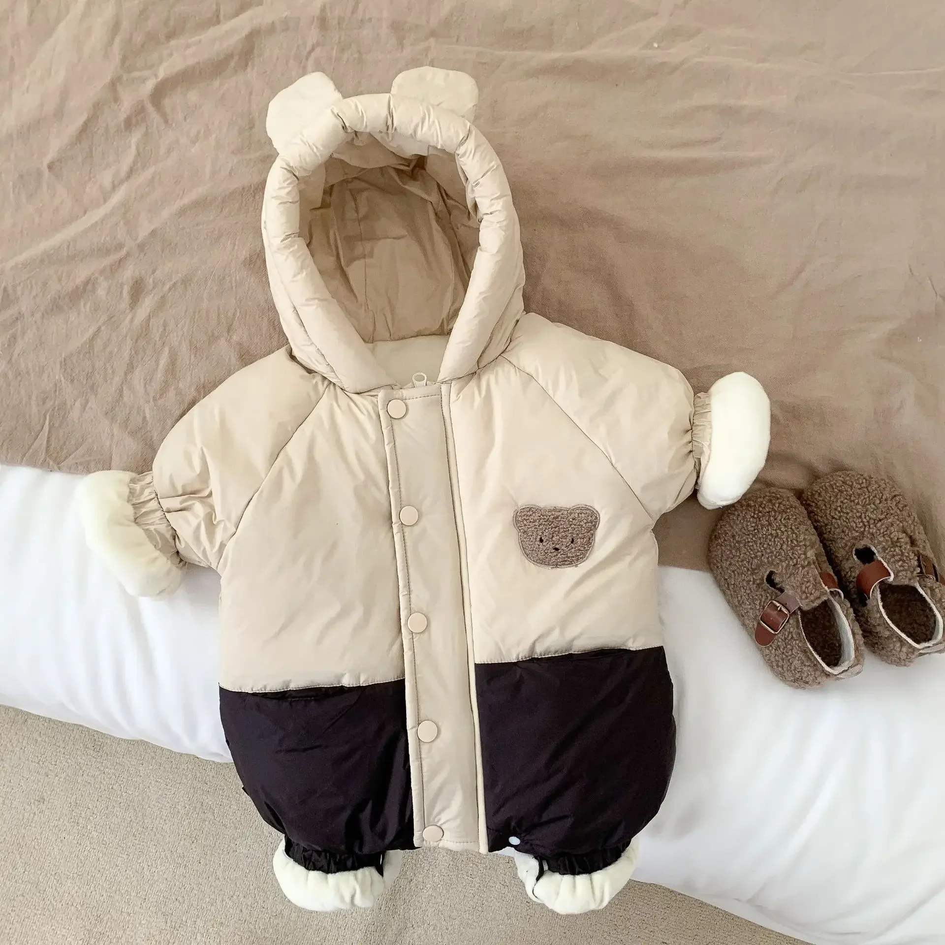 

2023 Winter Newborn Baby Cute Romper - Infant Kids Hooded Thick Warm Color Blocking Zipper Jumpsuits , Toddler Hugging Clothes