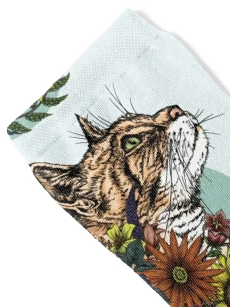 ShopForShelters: Proceeds Support No-Kill Shelter Initiatives - Orange Tabby Cat in WildFlowers Socks luxury Socks Ladies Men's