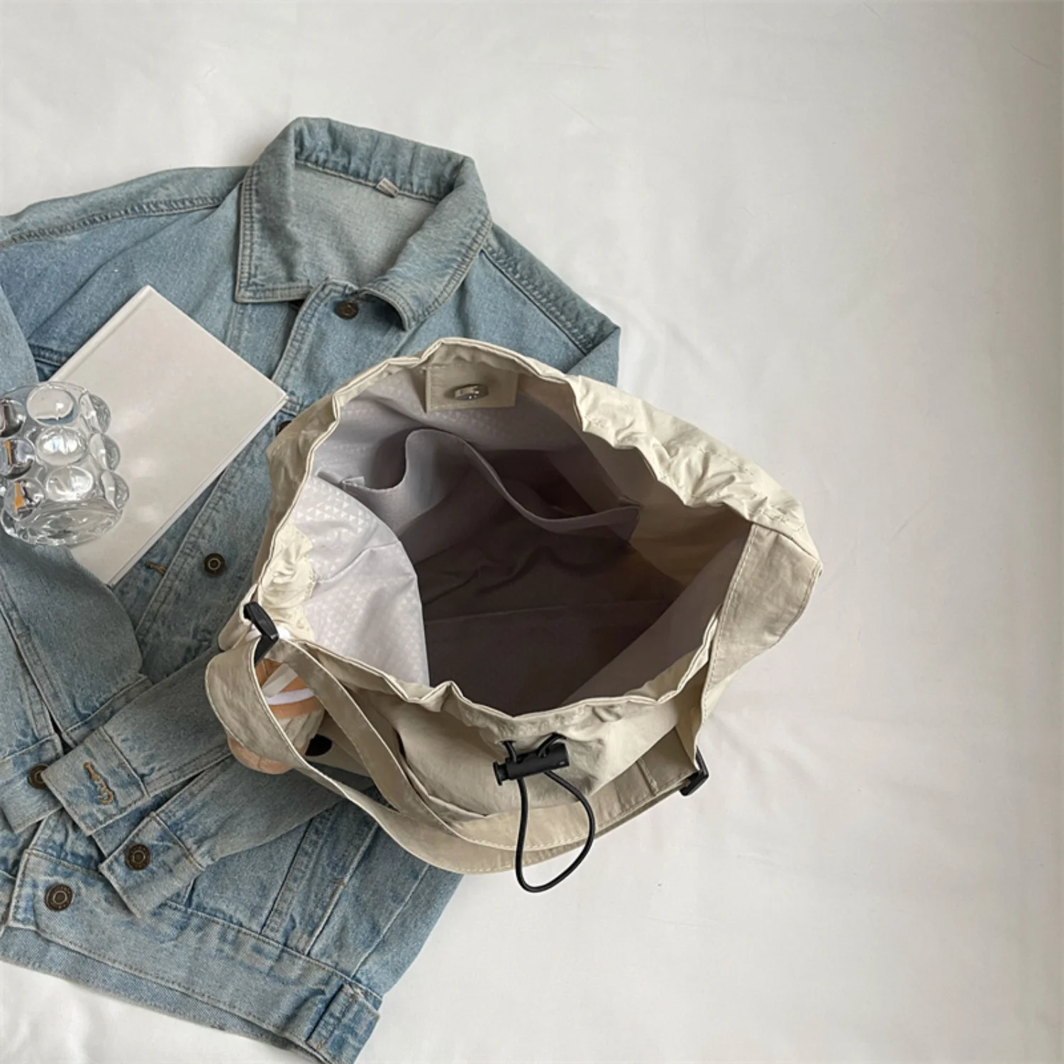 Large Capacity Nylon Tote Bag - Casual Drawstring Bucket Bag for Class and Commuting