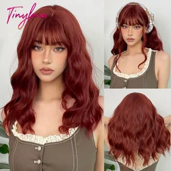 Red Brown Medium Curly Wavy Synthetic Wigs with Bangs Cosplay Natural Short Hair Wig for White Women Afro Party Heat Resistant