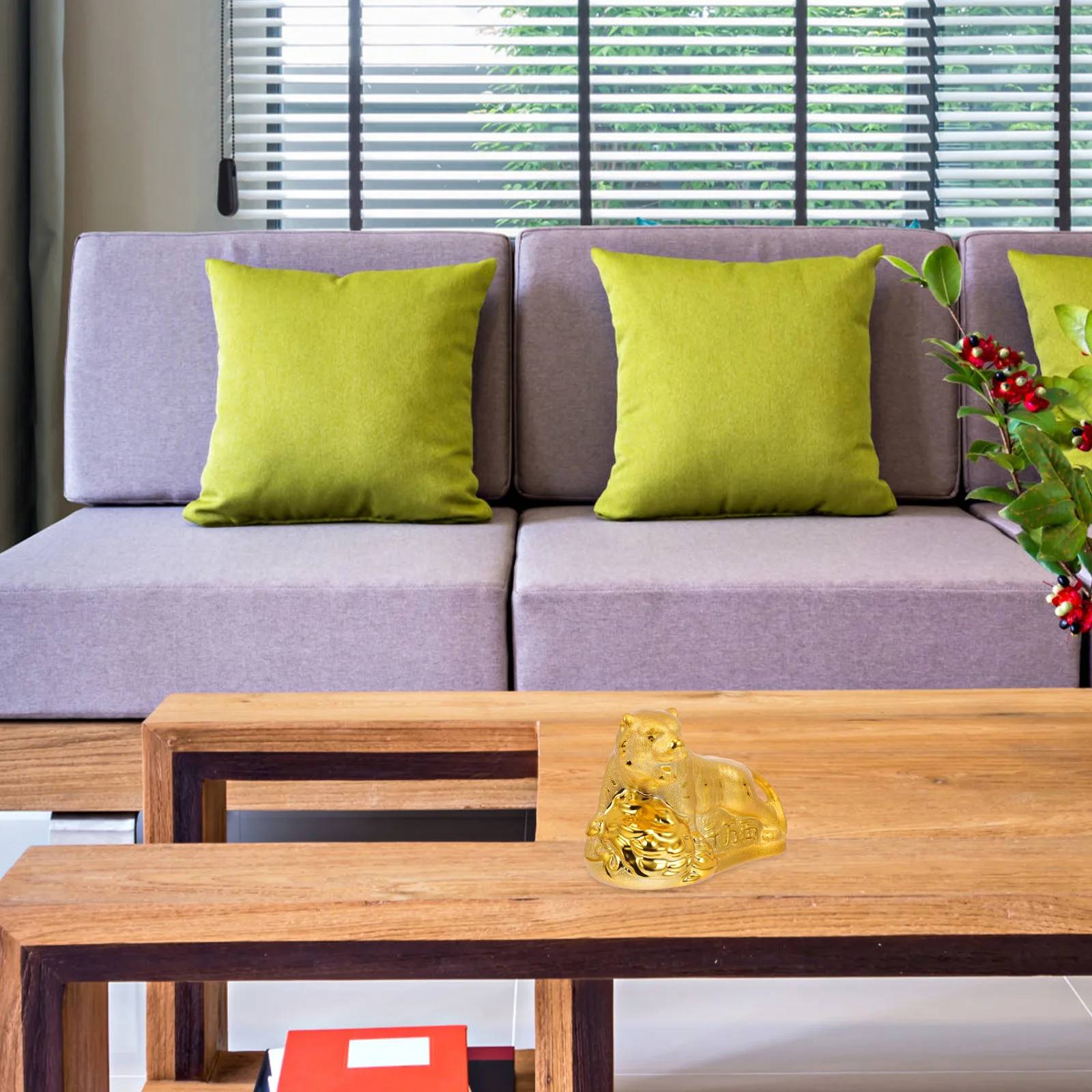 

1Pcs Shape Coin Storage Jar Adorable Large Capacity Saving Box Multi-Functional Desktop Ornament Coin Box