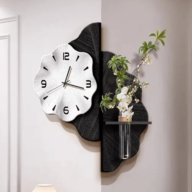 Interior Minimalist Wall Clocks Romantic Light Luxury Fashion Design Clock Wall Silent Xenomorph Reloj Pared Room Decorations