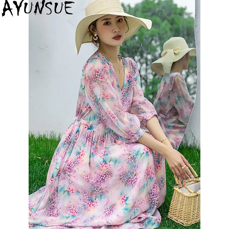 

AYUNSUE Женские повседневные платья из натурального шелка, шикарные цветочные платья в стиле прерий, пляжное платье с V-образным вырезом, женская одежда 2026, летнее платье (원피스)