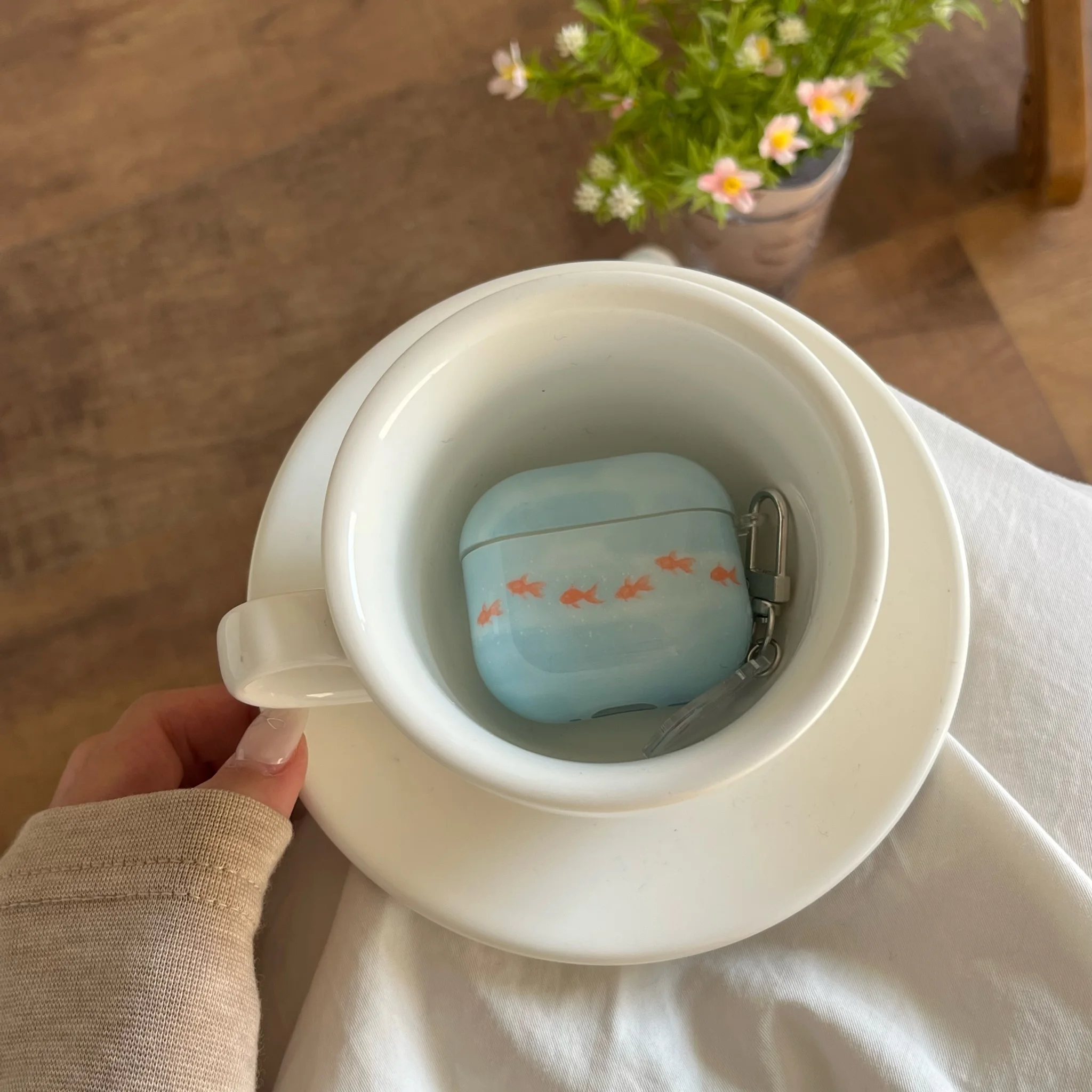 Cute Blue Earphone Case Koi Goldfish White Splash Ink Pattern With Goldfish Pendant Cover for AirPods 1 2 3 4 5 Pro2 Pro3