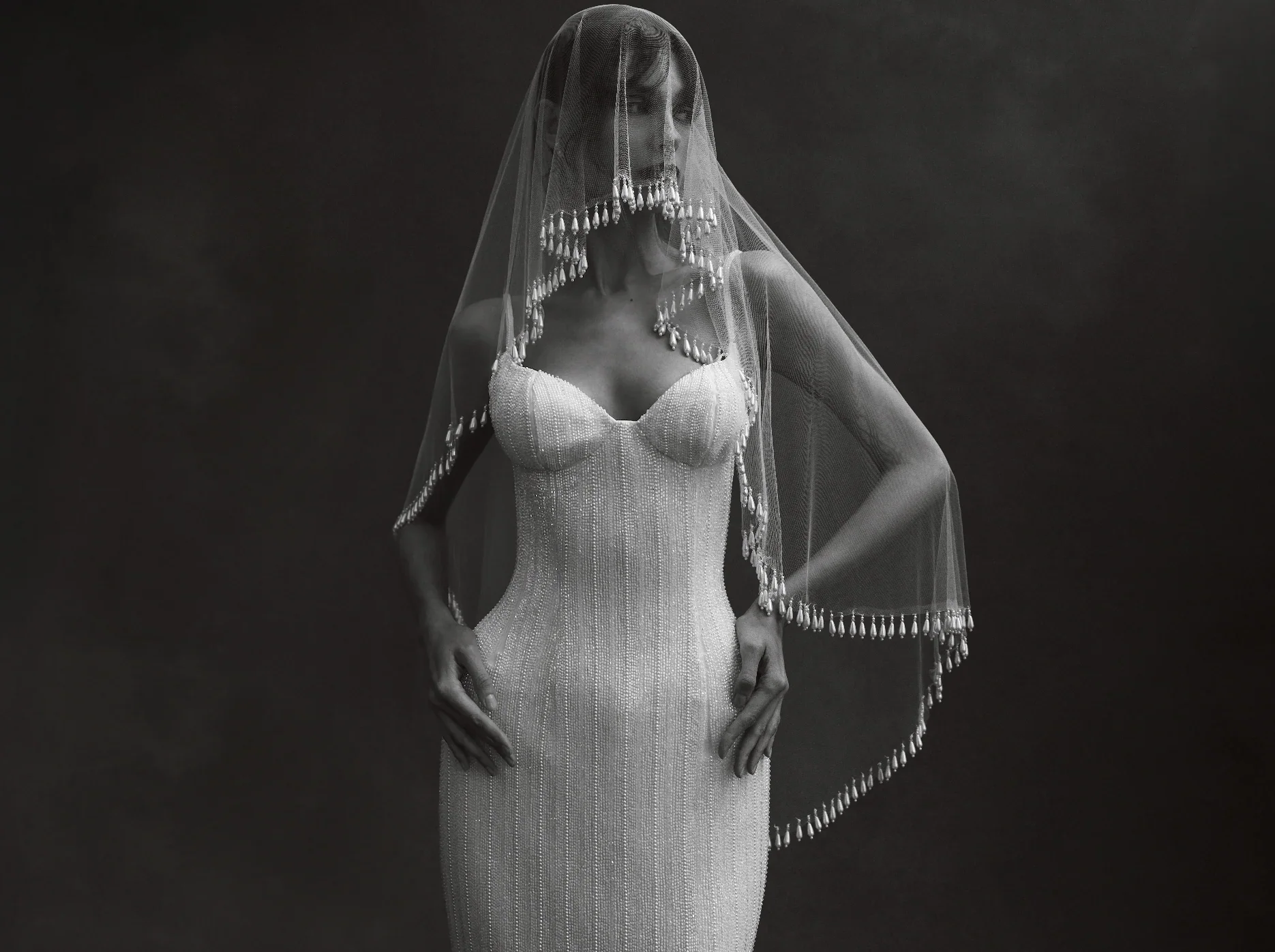 رائع حجاب الزفاف تول مع حافة شرابة اللؤلؤ ، أزياء الزفاف الجديدة أغطية الرأس الحجاب دون مشط DV069