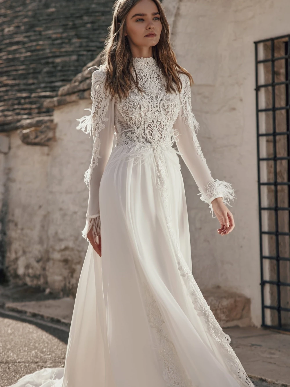 Vestido de novia largo acampanado con plumas y perlas brillantes, vestido de novia elegante con Apliques de encaje, vestidos de cuello alto personalizados para novia